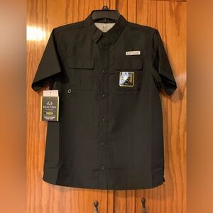 Realtree Fishing shirt NWT size youth XL 14/16